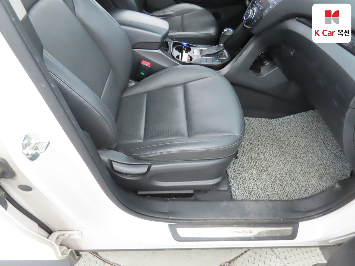 Hyundai Santa Fe - 32