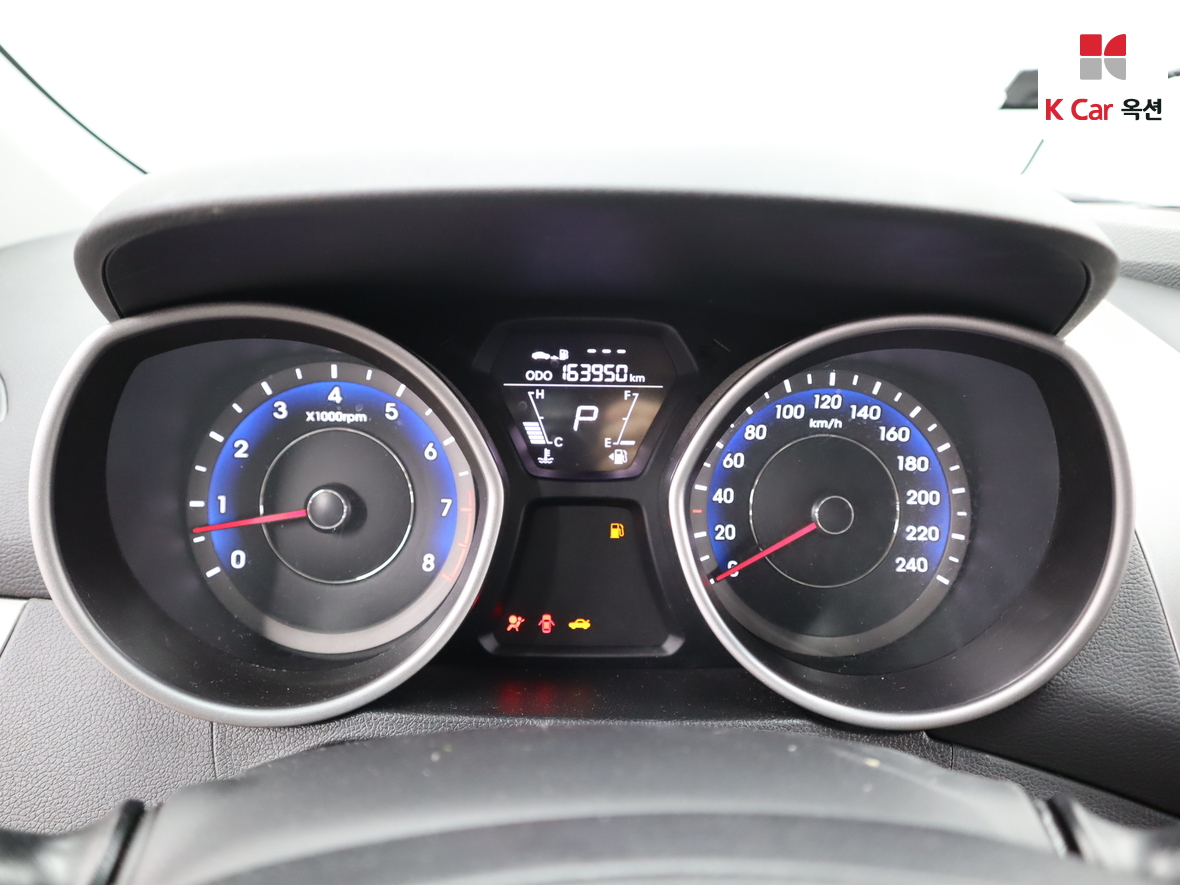 Hyundai Elantra 2012 - Image 5