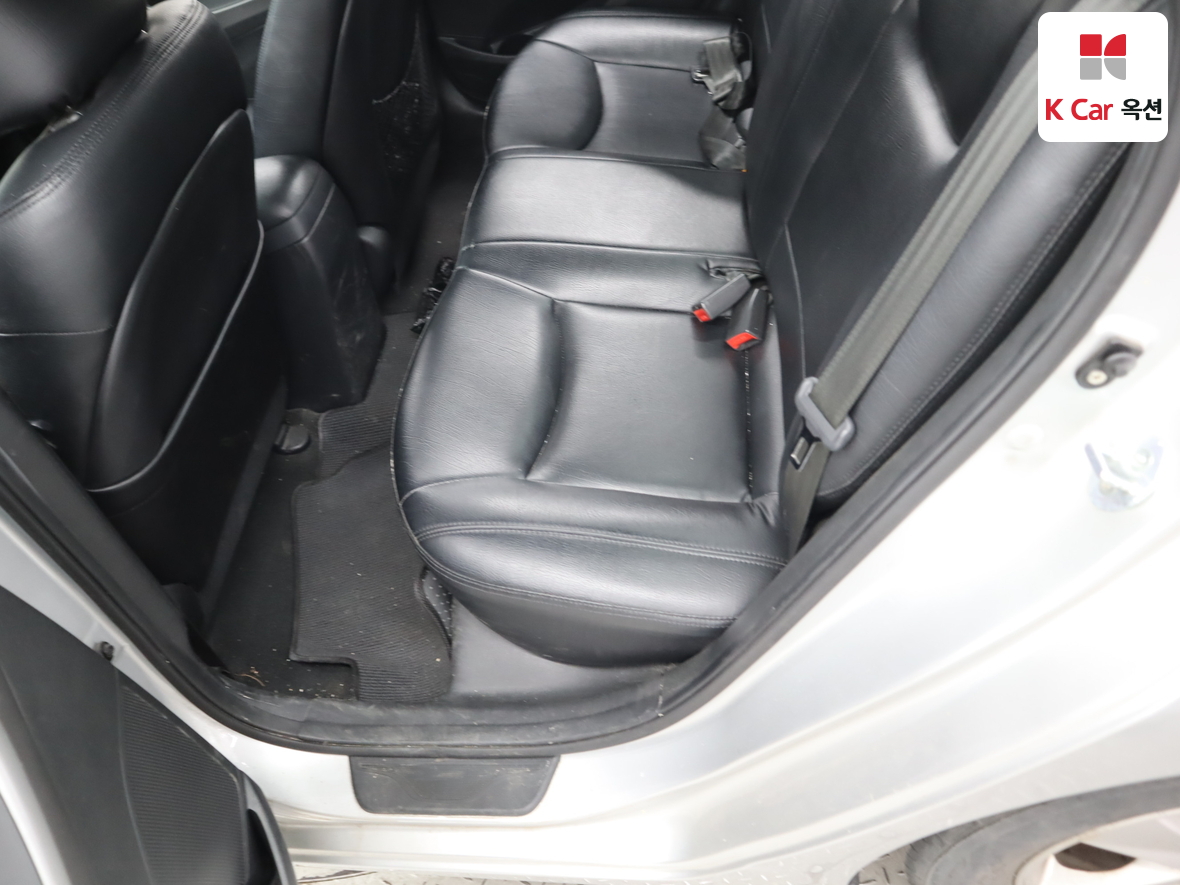 Hyundai Elantra 2012 - Image 26