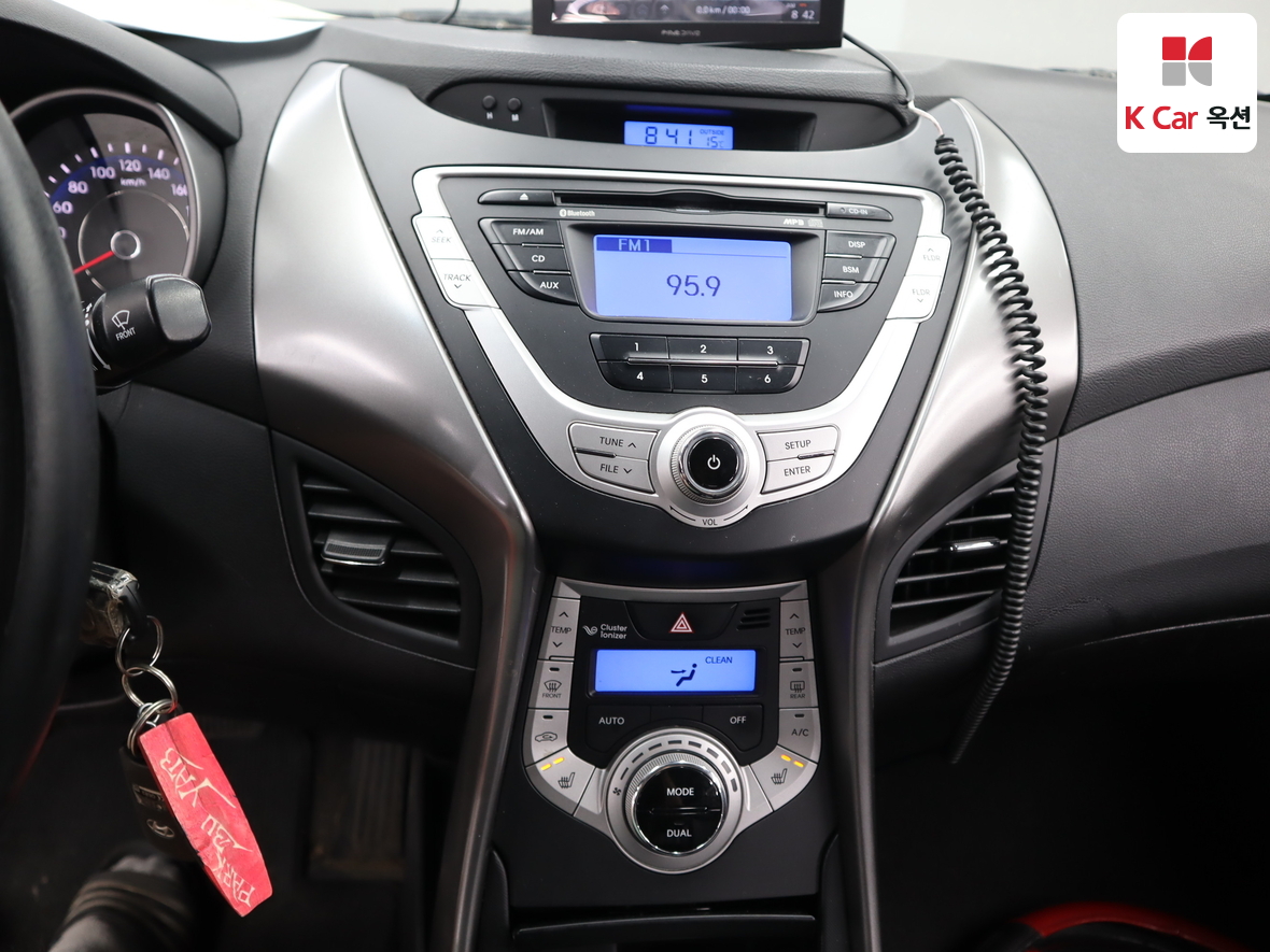 Hyundai Elantra 2012 - Image 6