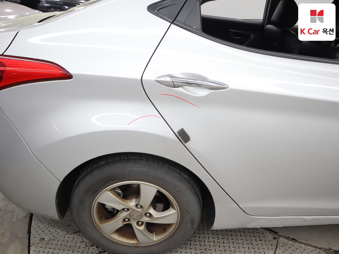 Hyundai Elantra 2012 - Image 43