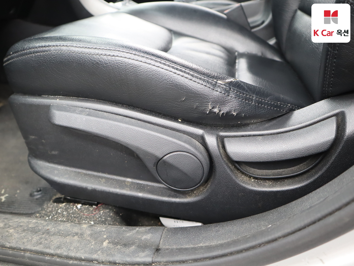 Hyundai Elantra 2012 - Image 21