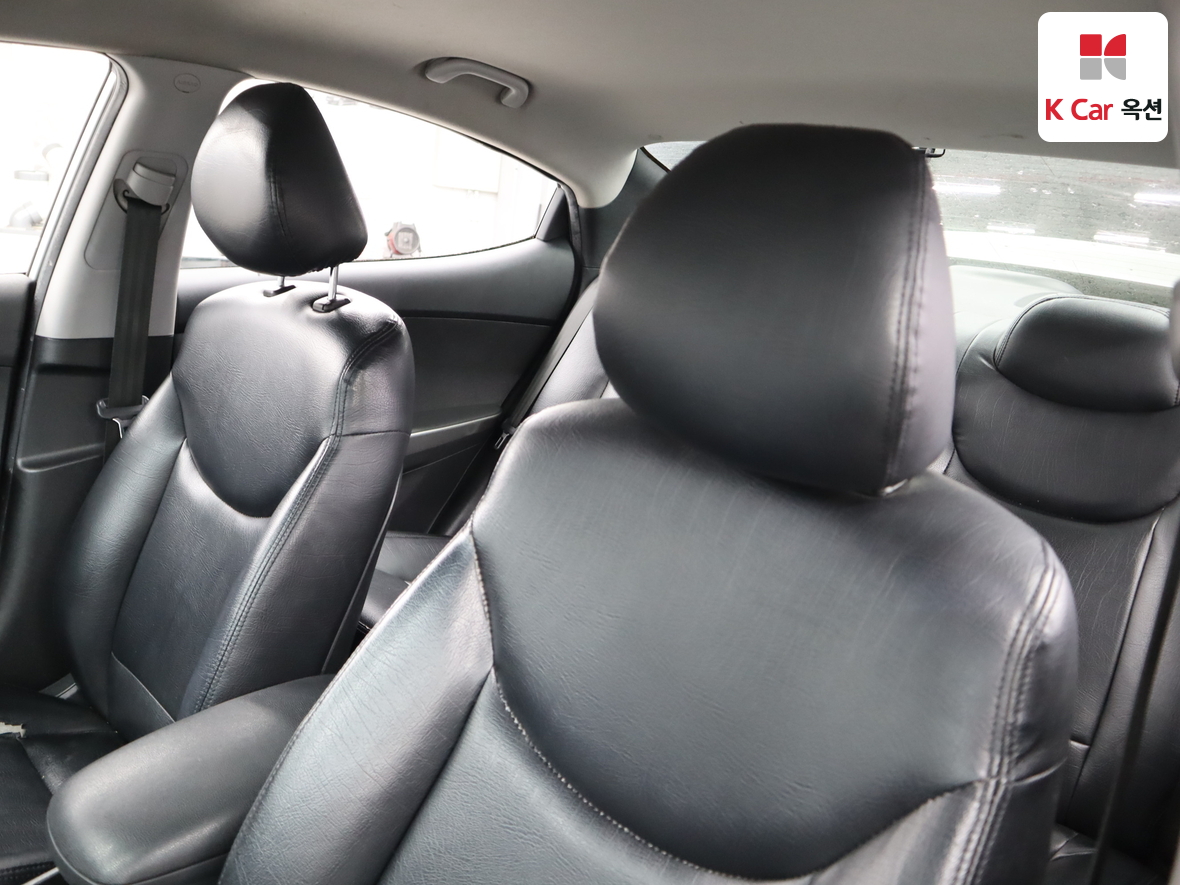 Hyundai Elantra 2012 - Image 20