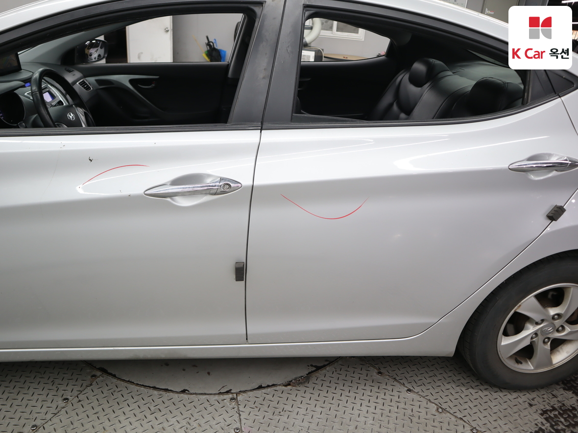 Hyundai Elantra 2012 - Image 41