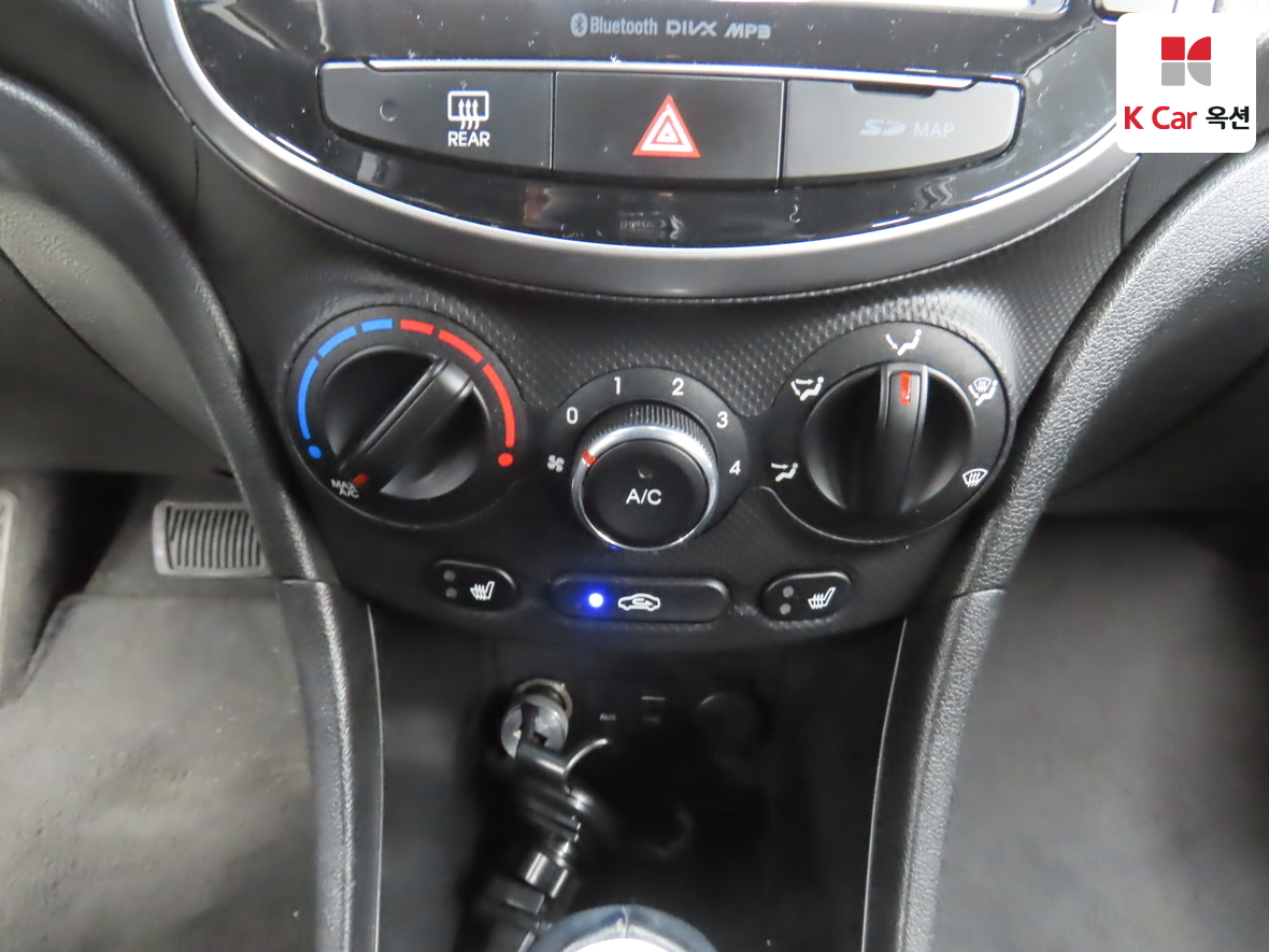 Hyundai Accent 2017 - Image 15