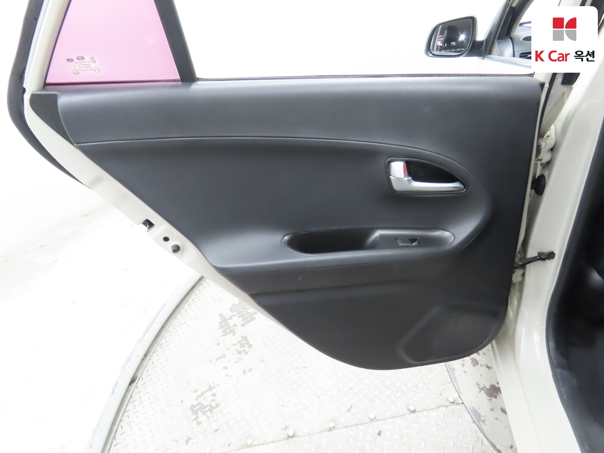 Kia Morning 2016 - Image 22