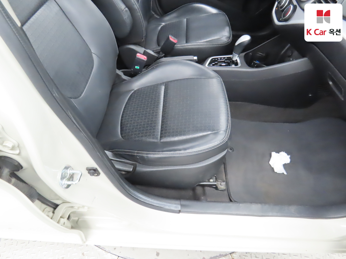 Kia Morning 2016 - Image 29