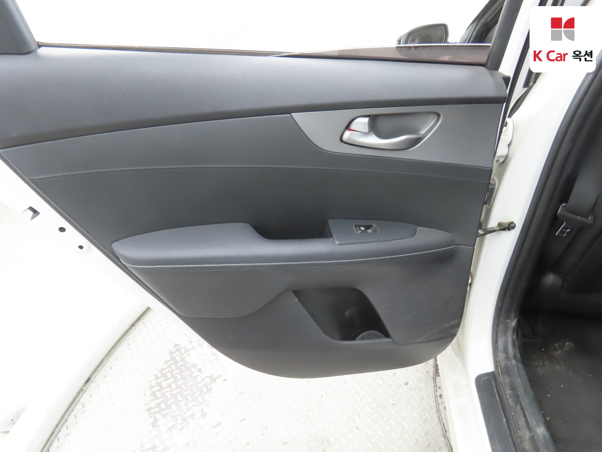 كيا K3 2020 - صورة 23