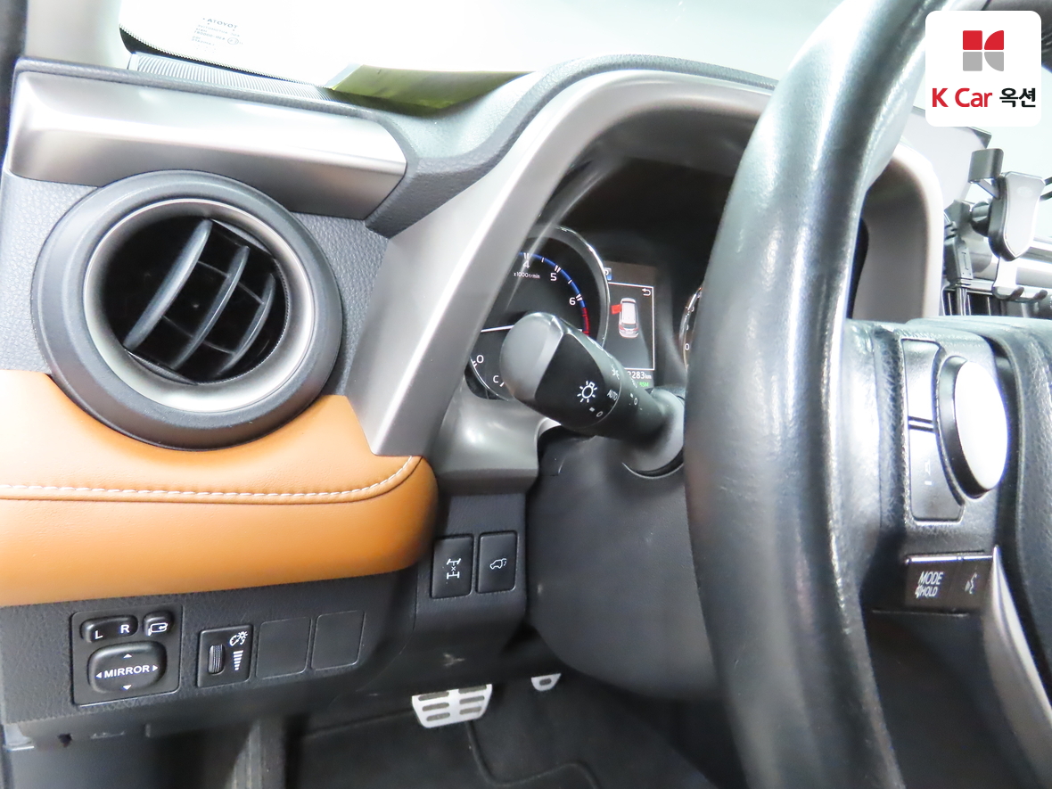 Toyota RAV4 - 9