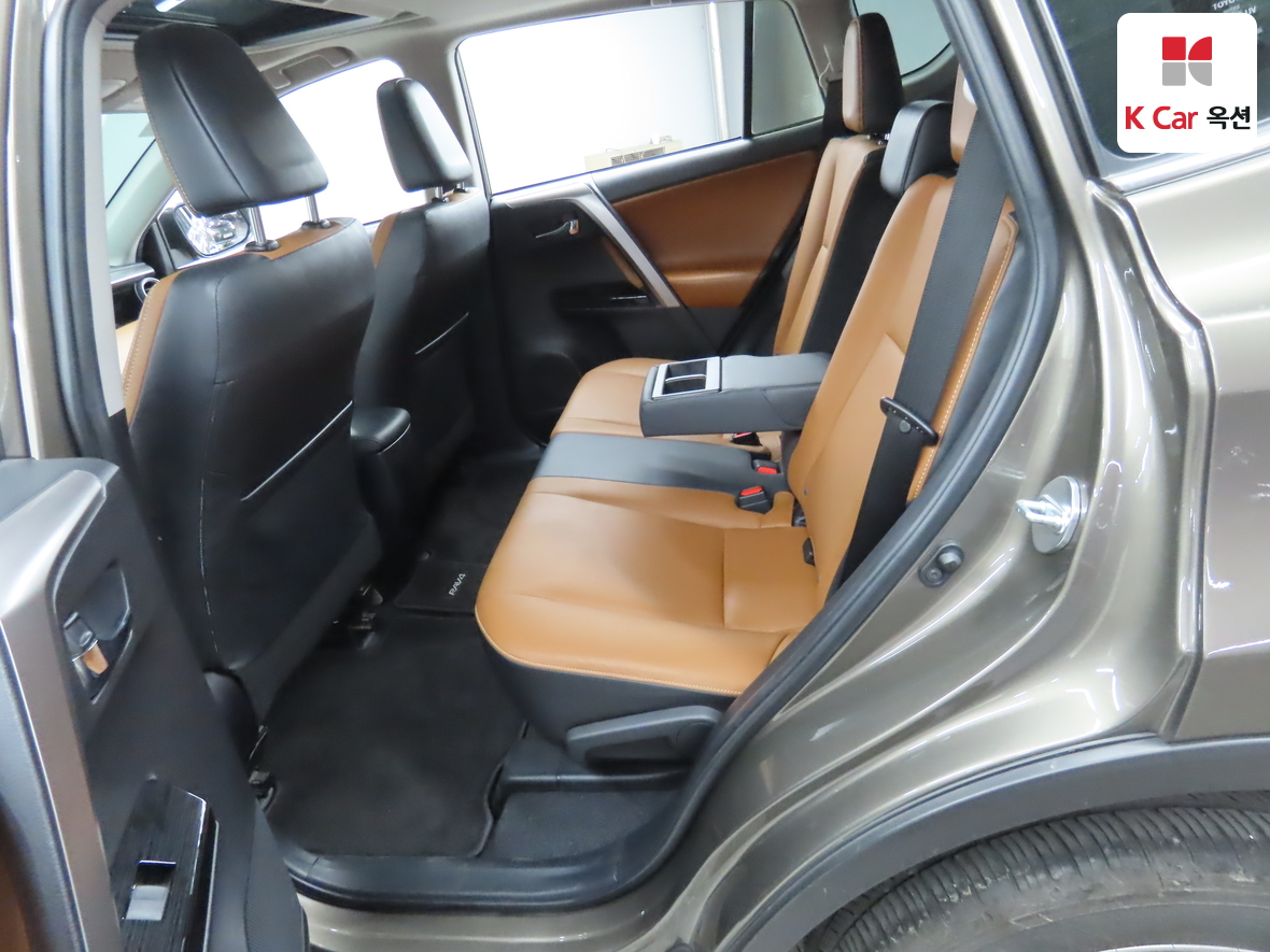 Toyota RAV4 - 26