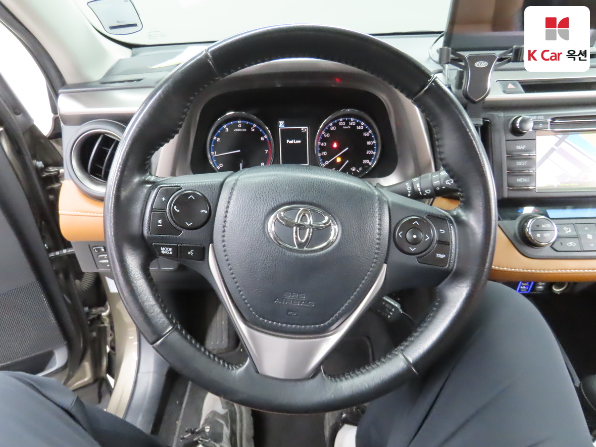 Toyota RAV4 - 10