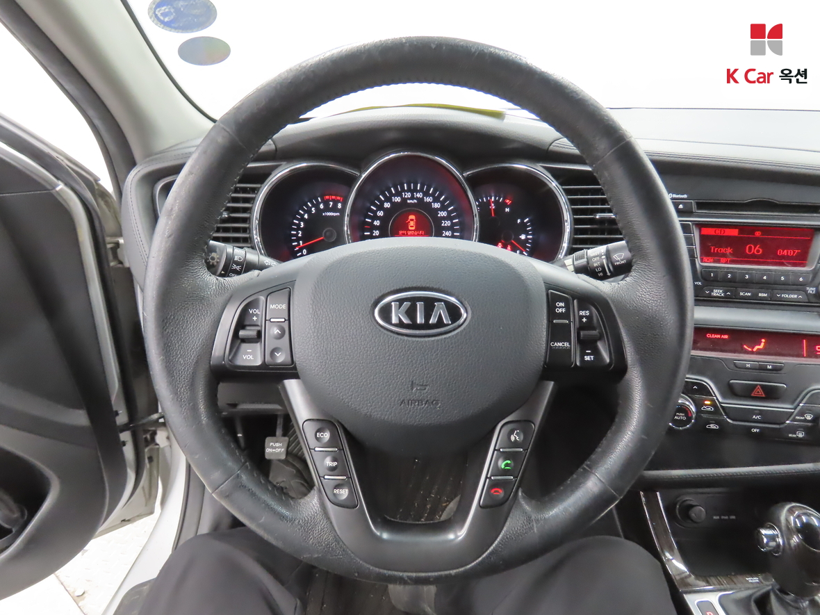 Kia K5 - 10