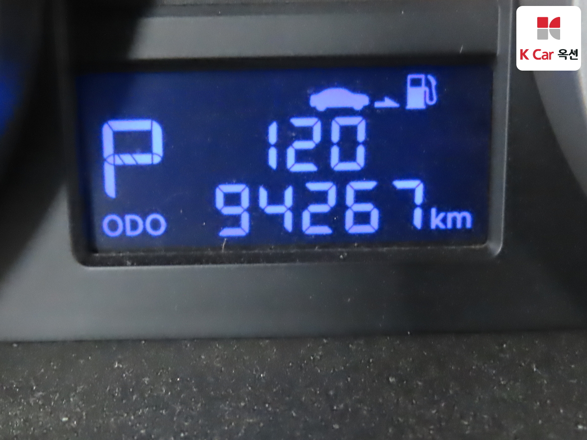 Hyundai Genesis - 4