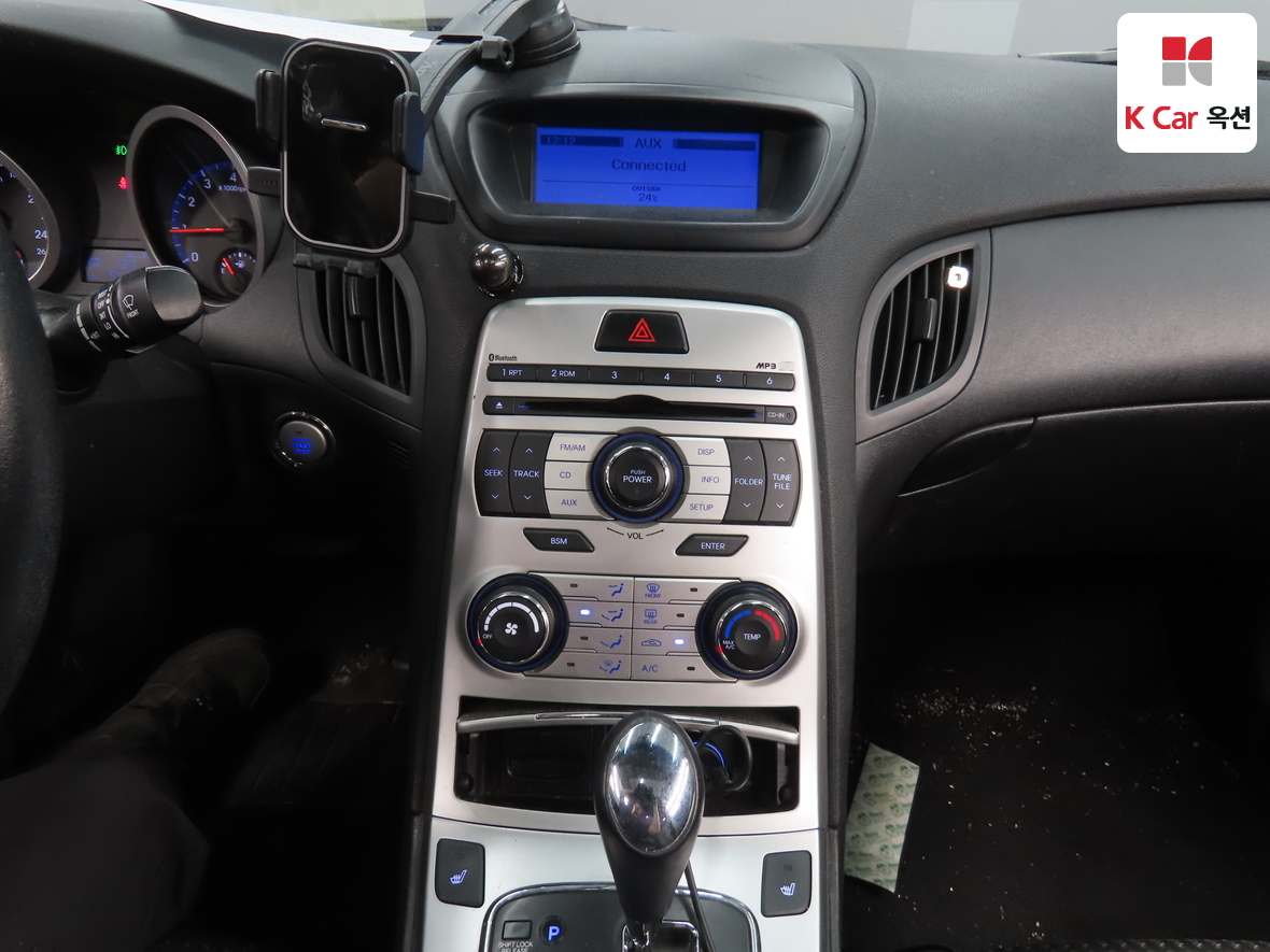 Hyundai Genesis - 6
