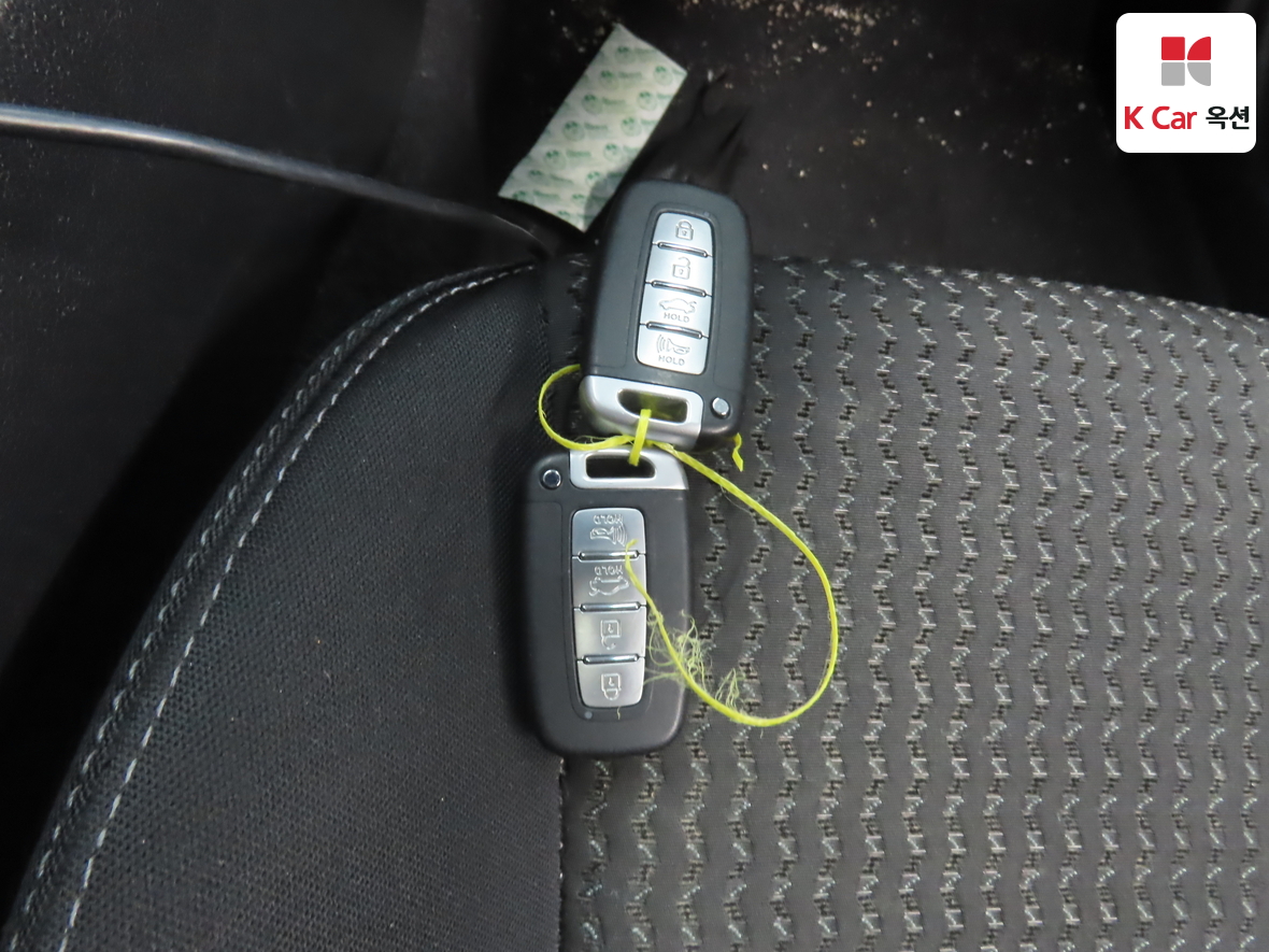 Hyundai Genesis - 17