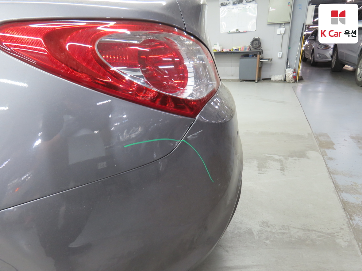 Hyundai Genesis - 35