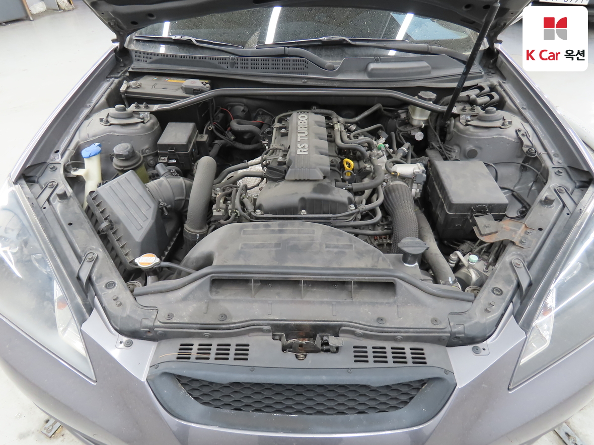 Hyundai Genesis - 30