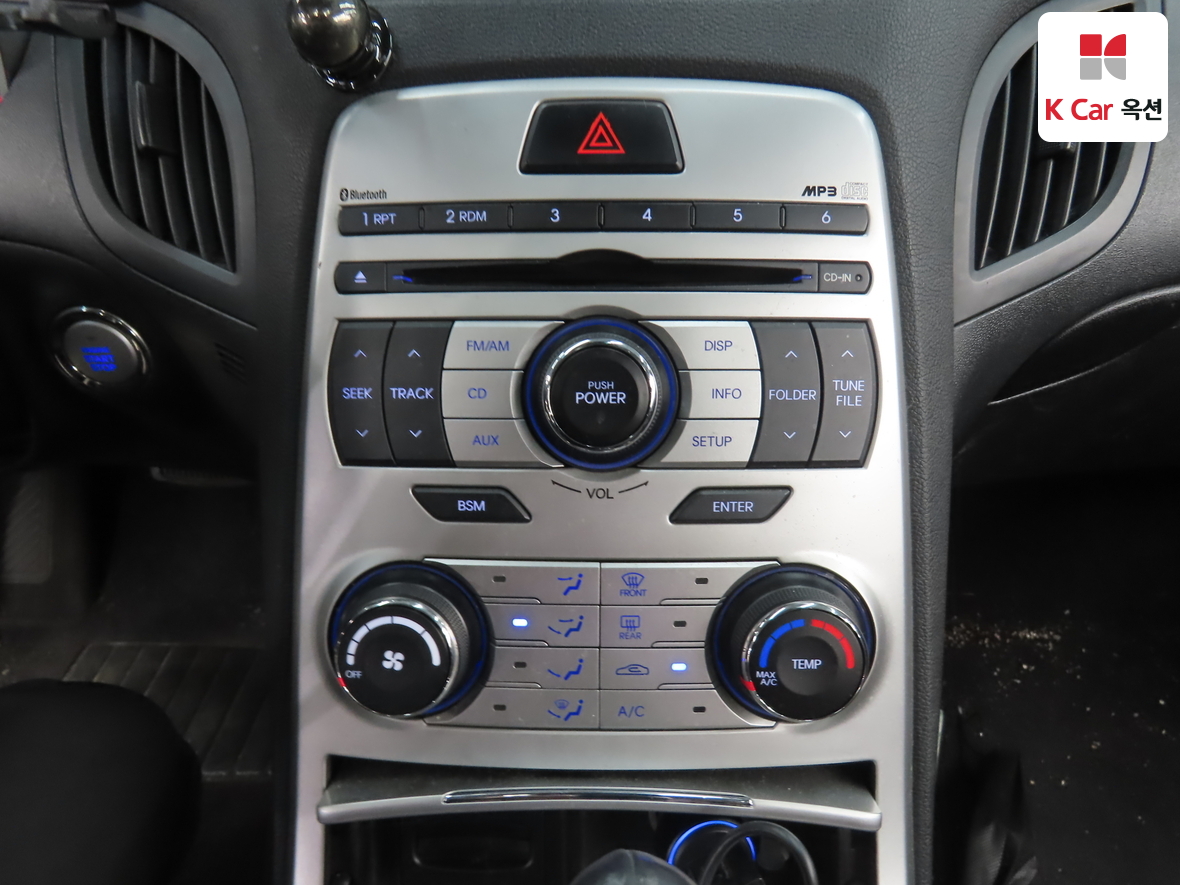Hyundai Genesis - 15