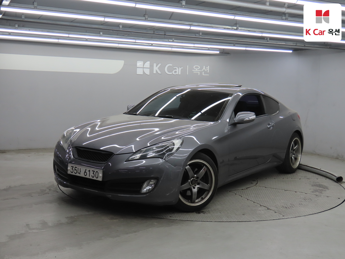 Hyundai Genesis - 1