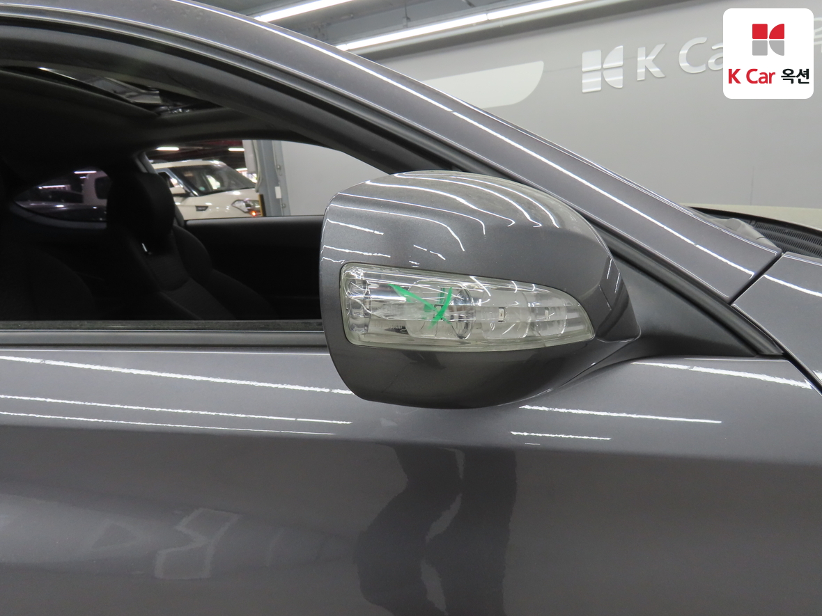 Hyundai Genesis - 37