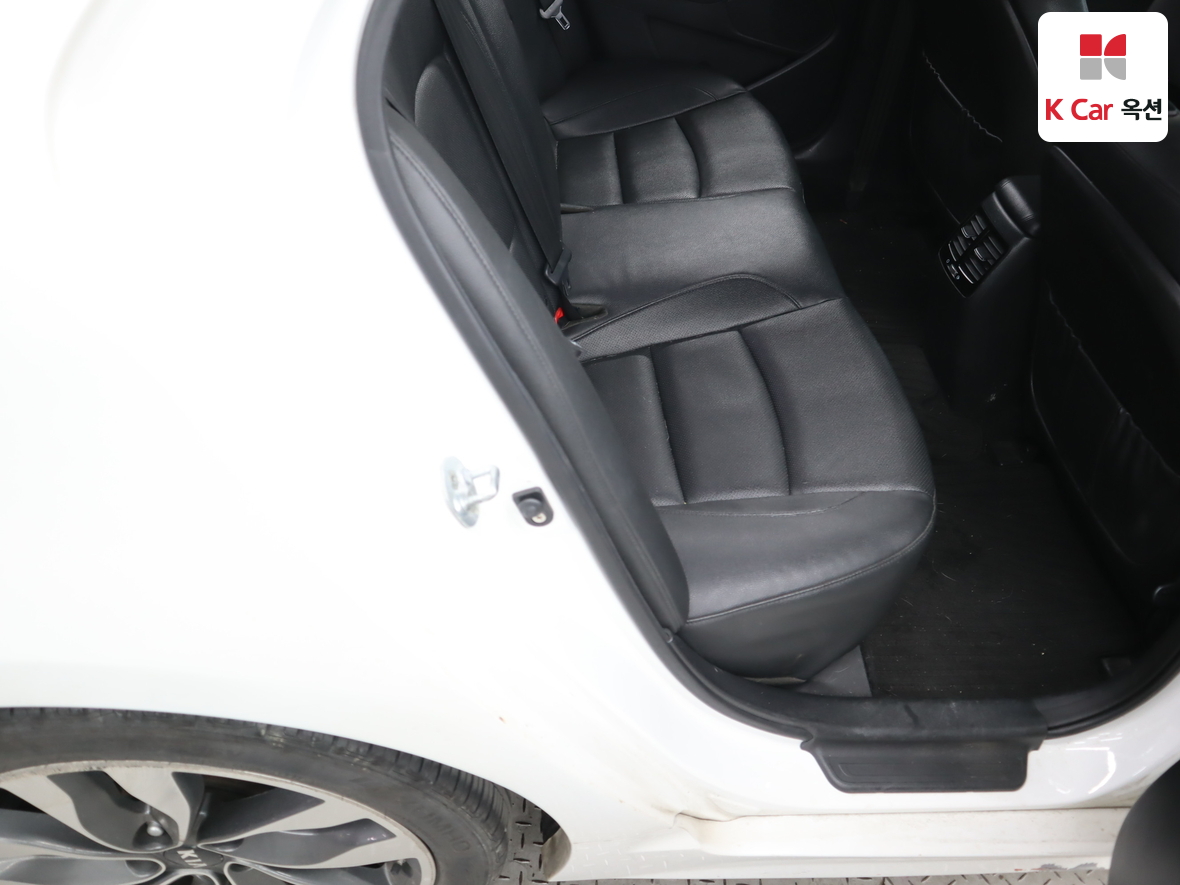 Kia K5 - 26