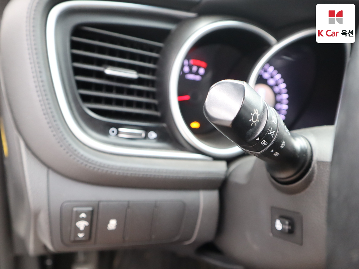 Kia K5 - 9