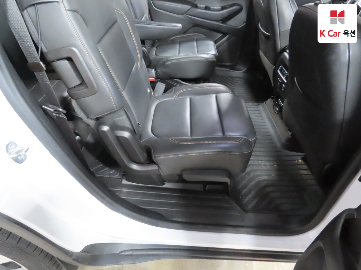 Gm Korea Traverse - 32