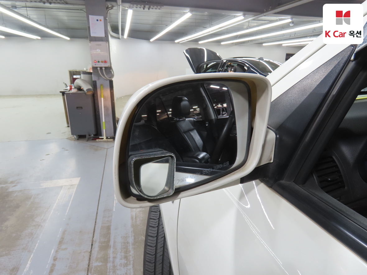 Hyundai Santa Fe 2010 - Image 21