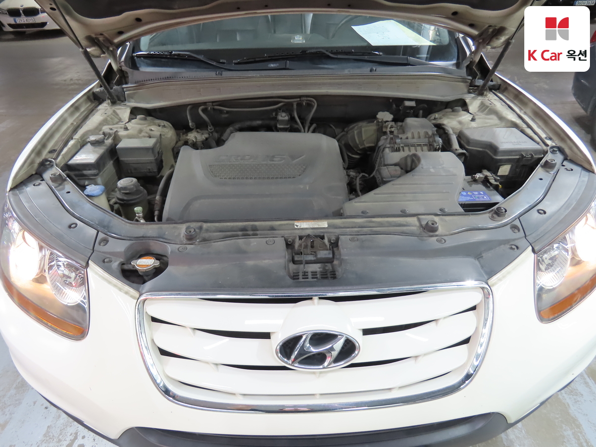Hyundai Santa Fe 2010 - Image 34