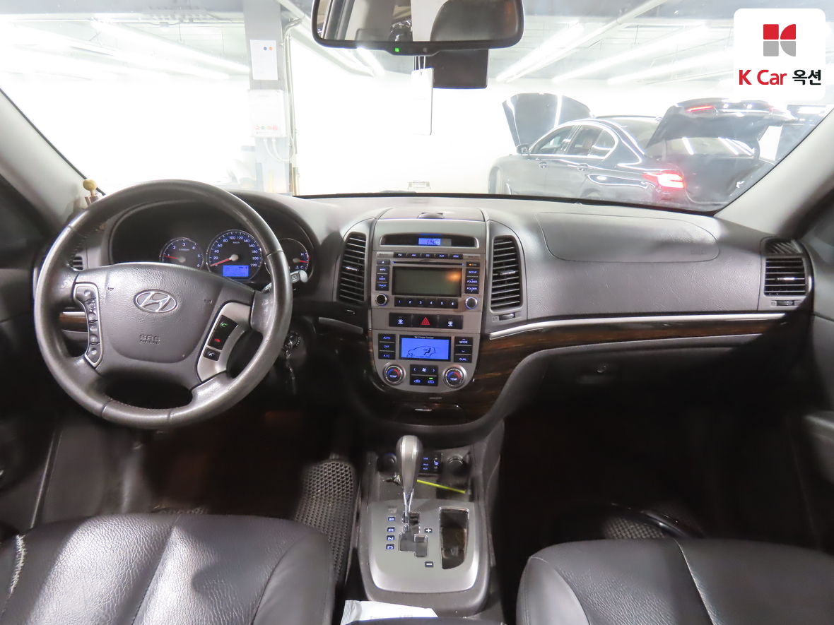 Hyundai Santa Fe 2010 - Image 3