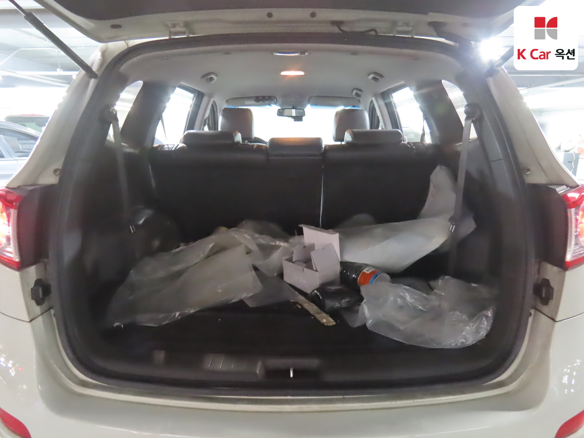 Hyundai Santa Fe 2010 - Image 25