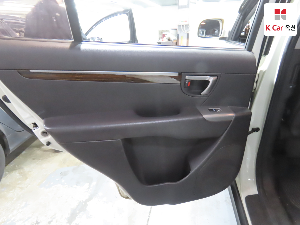 Hyundai Santa Fe 2010 - Image 22