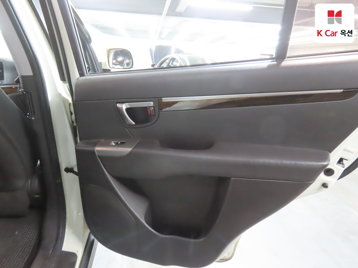 Hyundai Santa Fe 2010 - Image 27