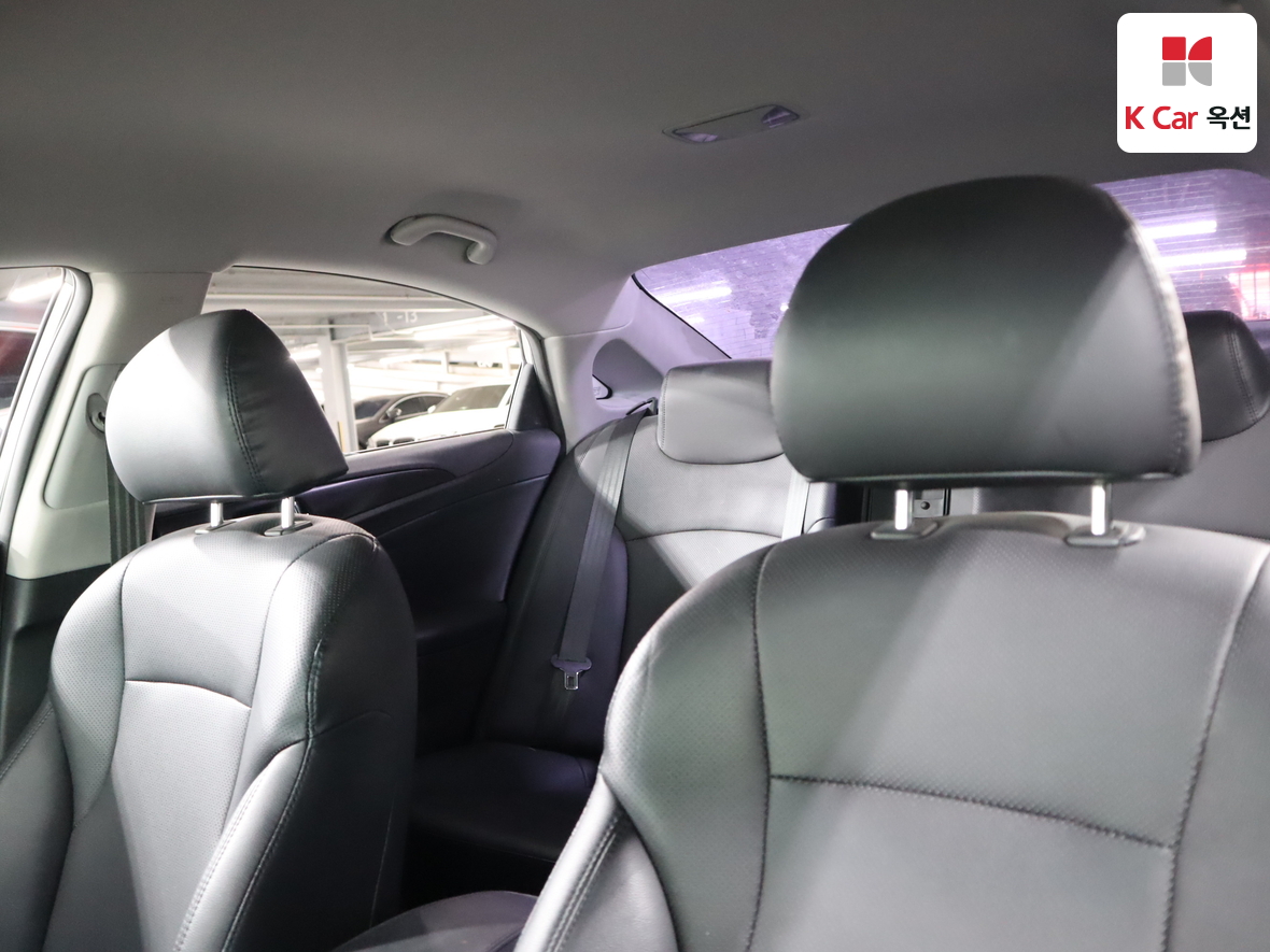 Hyundai Sonata 2013 - Image 20