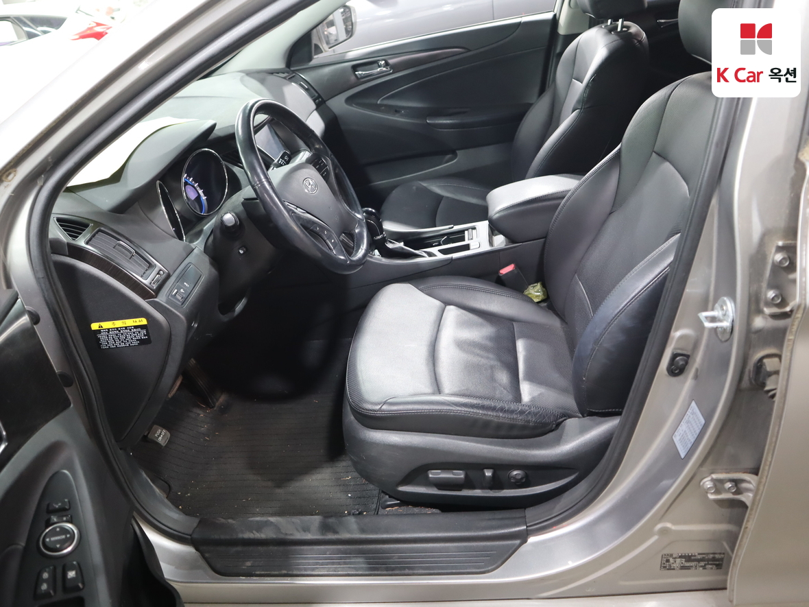 Hyundai Sonata 2013 - Image 19