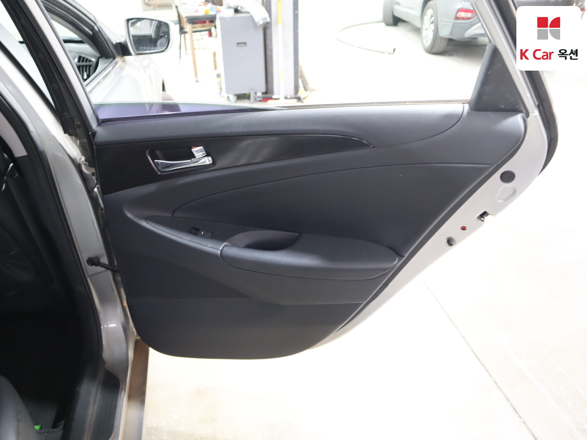 Hyundai Sonata 2013 - Image 27