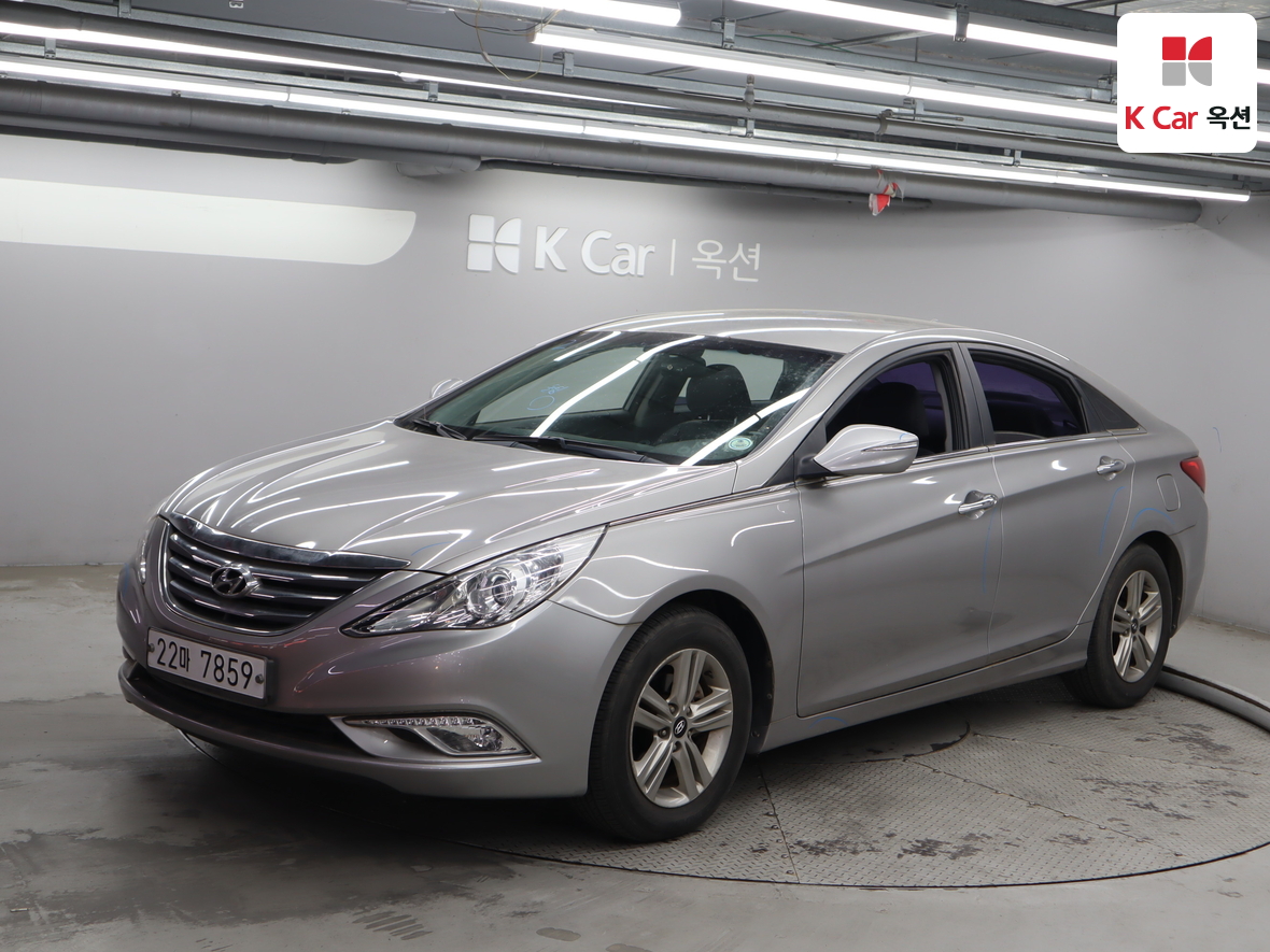 Hyundai Sonata 2013 - Image 1