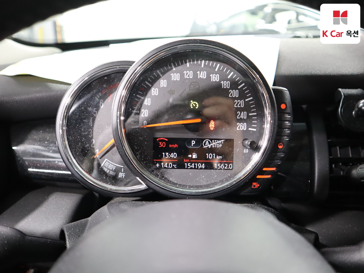 BMW MINI - 5