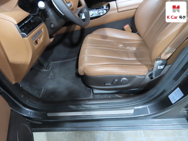 2021 - genesis g80