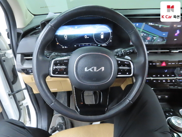 2023 - kia carnival