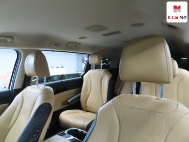 2023 - kia carnival
