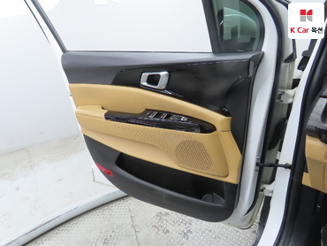 2023 - kia carnival