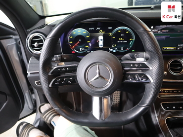 2022 - mercedes-benz e220d