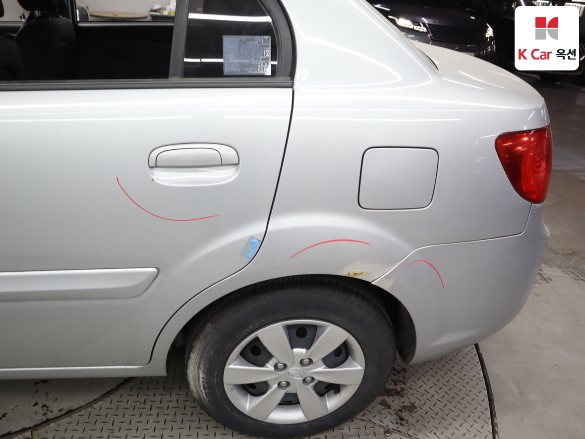 Kia Pride - 34