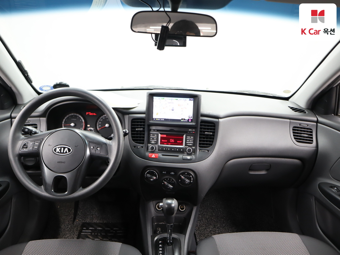 Kia Pride - 3