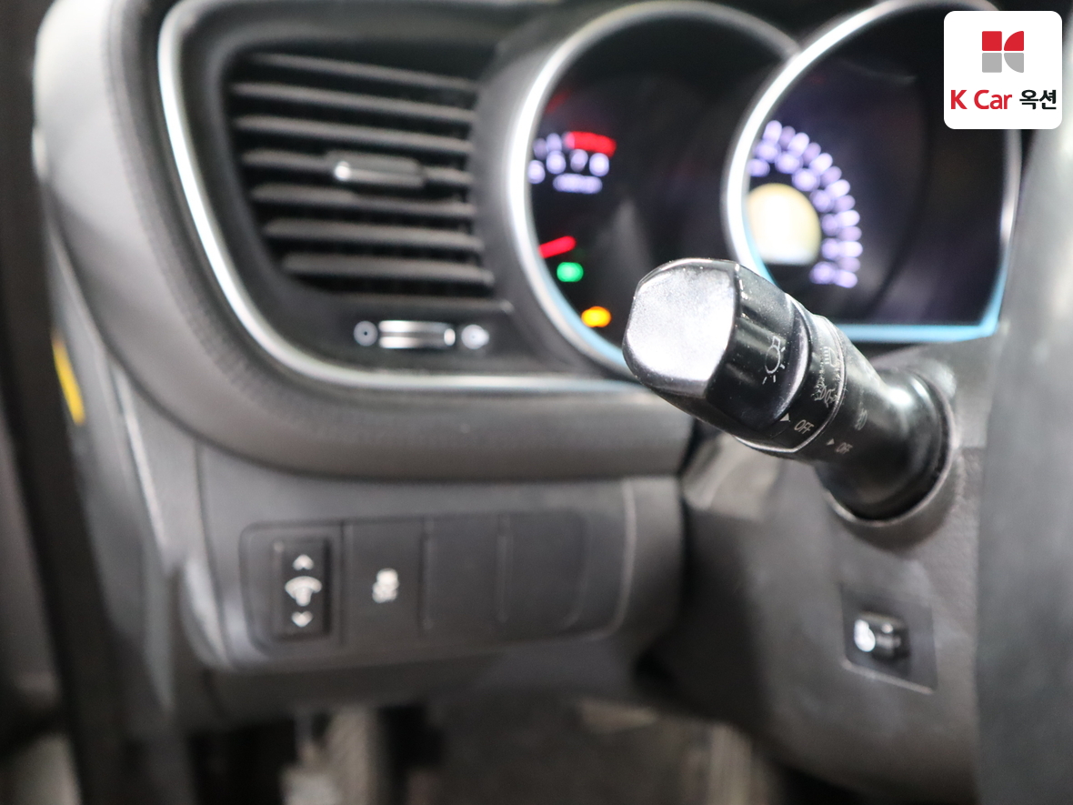 Kia K5 2015 - Image 9