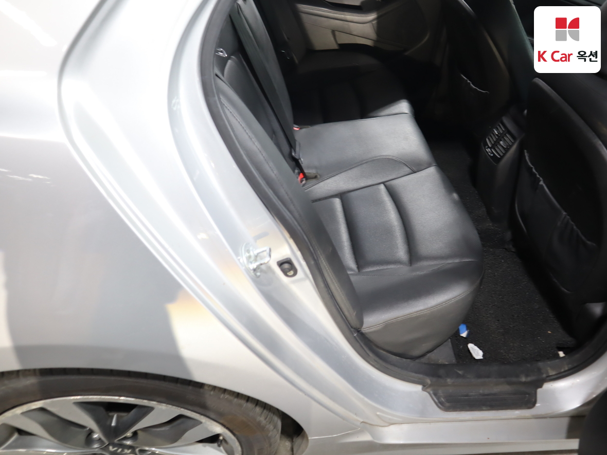 Kia K5 2015 - Image 27
