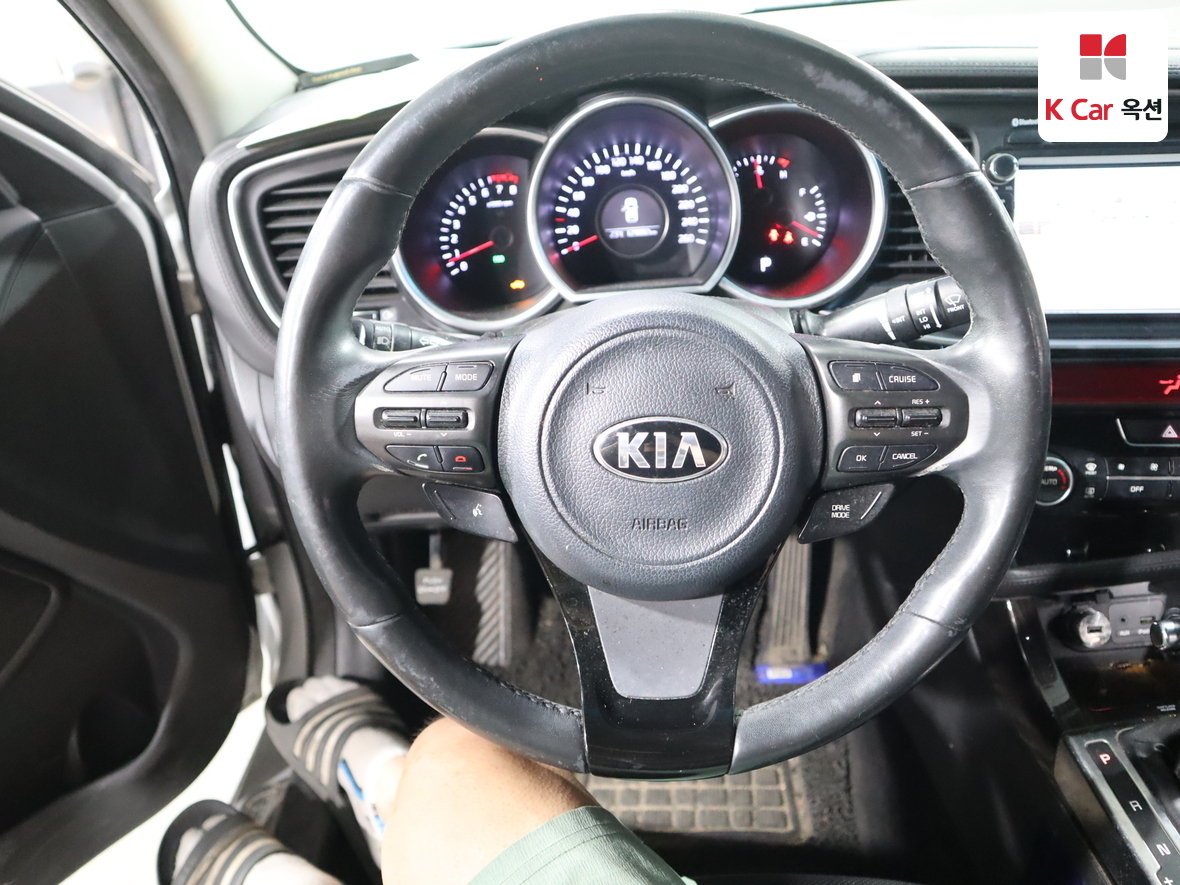 Kia K5 2015 - Image 10
