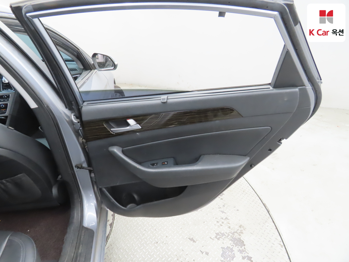 Hyundai Sonata 2016 - Image 26