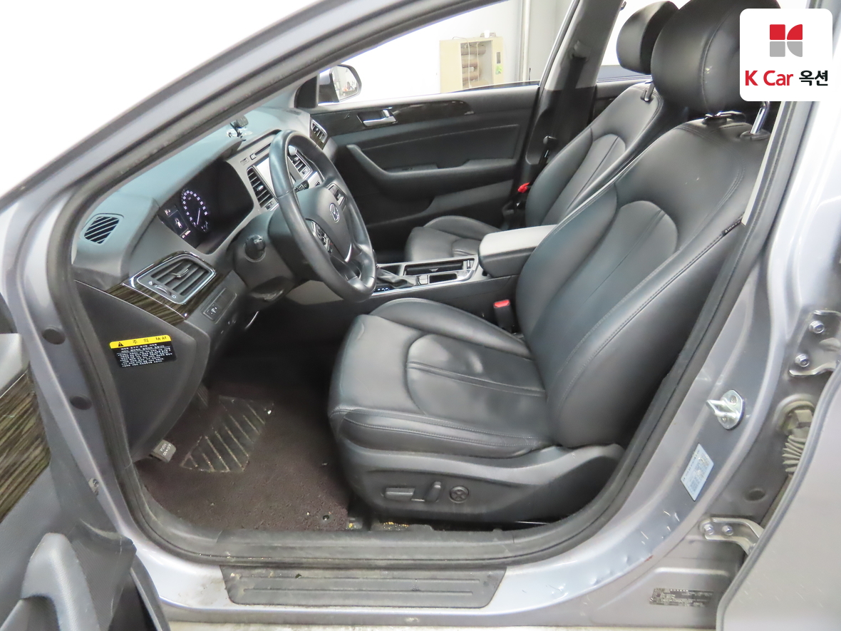 Hyundai Sonata 2016 - Image 18
